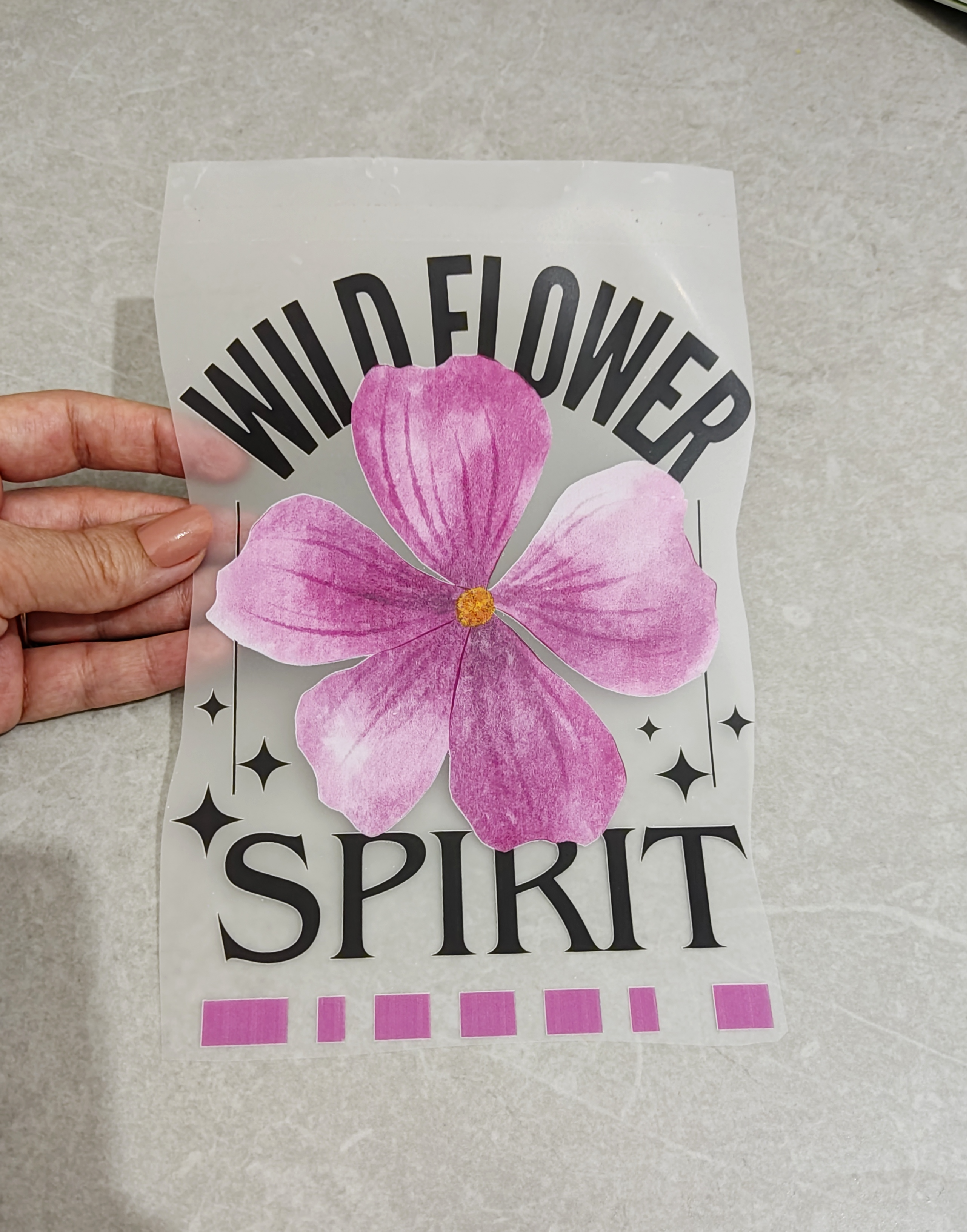 برچسب اتویی لباس،طرح گل spirit