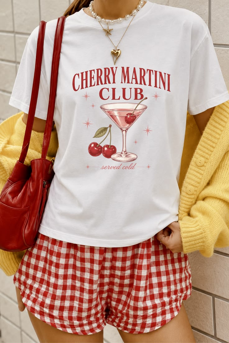استیکر پارچه و لباس، طرح تابستانی جام گیلاس cherry martini